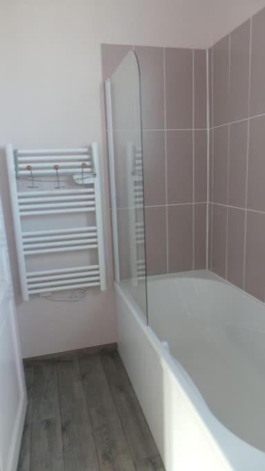 Maison 4 Chambres 12 Pers A 2,8Km Du Circuit Et Proche Bouleries Jump Le Mans Bagian luar foto